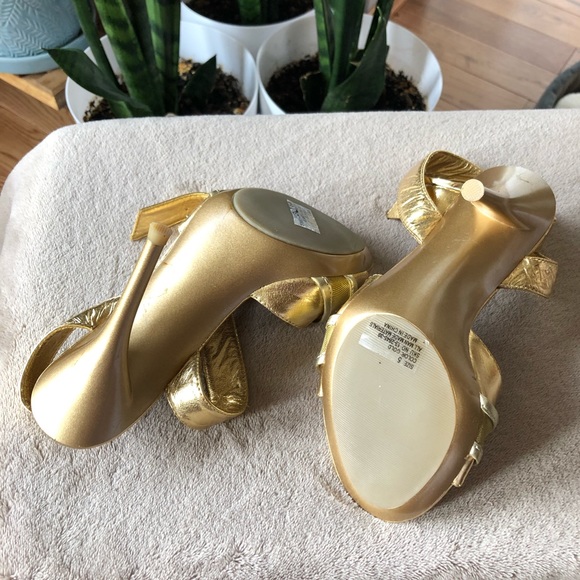 ✨2/$15✨ Shoes: Cathy 4” Heels, Size 5 🛍 Bundle Me! - Picture 9 of 12